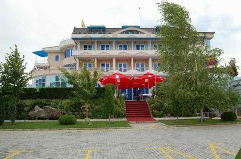 Hotel Diplomat Struga Exterior photo